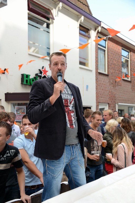 ../Images/Donderdag kermis 060.jpg